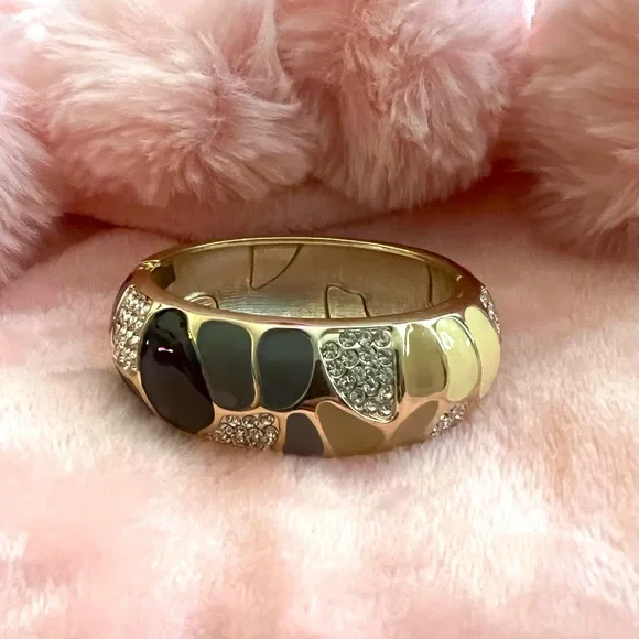 Gold Tone Geometric Shapes Bracelet w/ Rhinestones Black, Grey, & Cream Design - Picture 5 of 5